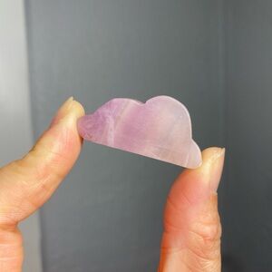 LIGHT PURPLE PINK FLUORITE CLOUD CRYSTAL CARVING